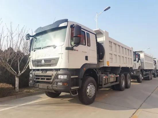 China Manufacturer Low Price Heavy Duty Electric Diesel Oil Tank 6X4 Double Warning Lights Tipper Dumper Dump Truck
